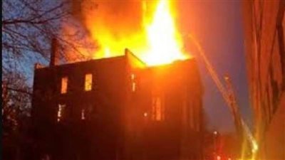 إخماد حريق بمخلفات أعلى سطح مستشفى التأمين الصحي ببنها