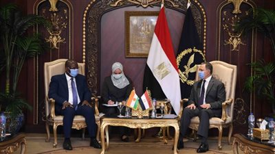 وزير الداخلية يستقبل نظيره بدولة النيجر والوفد المرافق