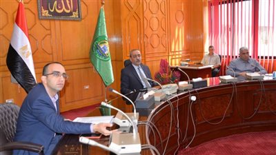 مجلس إدارة المناطق الصناعية بالإسماعيلية يوافق على 60 مشروعا جديدا بتكلفة مليار جنيه