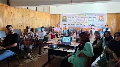 تدريب عن التحول الرقمي لأعضاء برلمان شباب كفر الشيخ