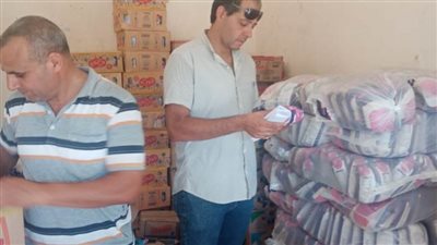 ضبط سلع تموينية مدعمة قبل بيعها بالسوق السوداء وتحرير ٣٠ محضرًا بالبحيرة