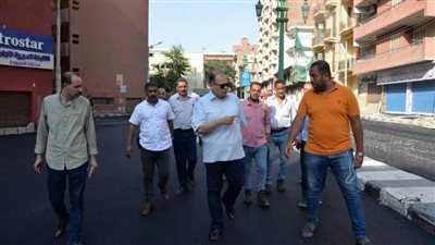محافظ أسيوط يتفقد أعمال رصف شارع سيتي وتفرعات شارع يسري راغب بحي غرب