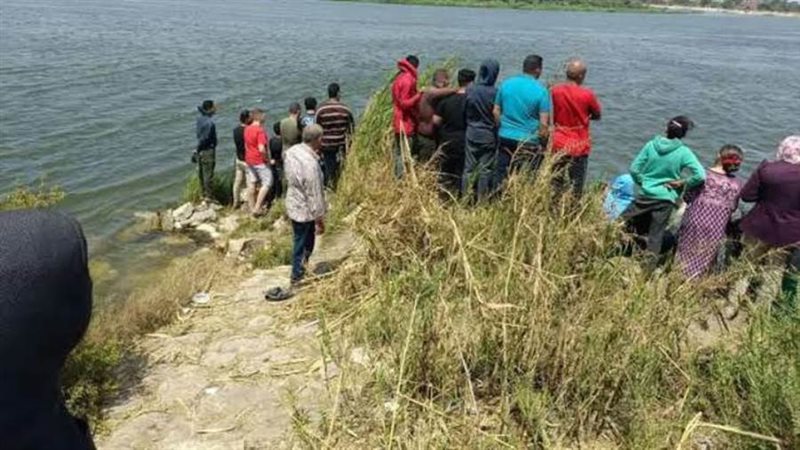 محاولات لانتشال الجثة