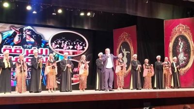 «الفرقة القومية للفنون الشعبية» تنير مسرح البالون