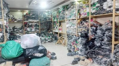 ضبط مصنوعات جلدية مجهولة المصدر داخل مخزن بدون ترخيص بالقاهرة