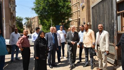 نائب رئيس جامعة أسيوط يتفقد المدن الجامعية استعدادًا للعام الدراسي الجديد 