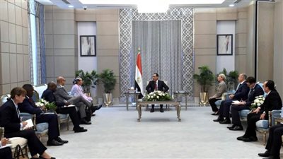 رئيس الوزراء يلتقي نائبة الأمين العام للأمم المتحدة والوفد المرافق لها