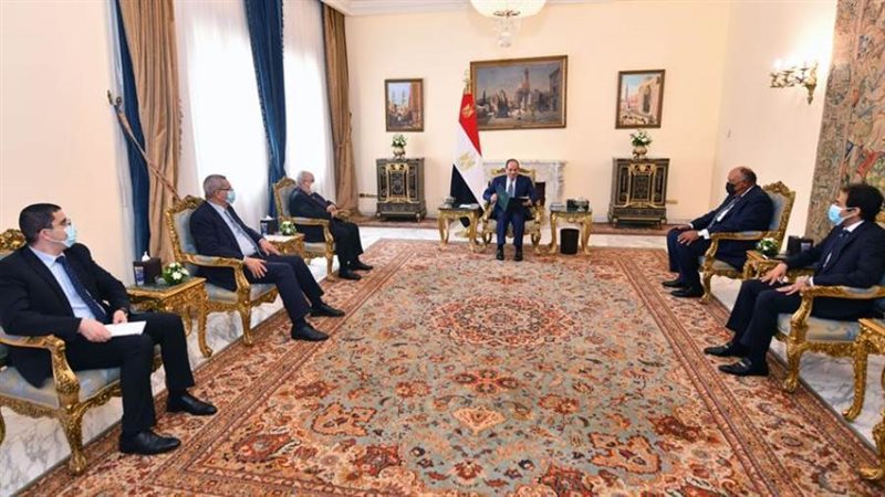 الرئيس السيسي أثناء