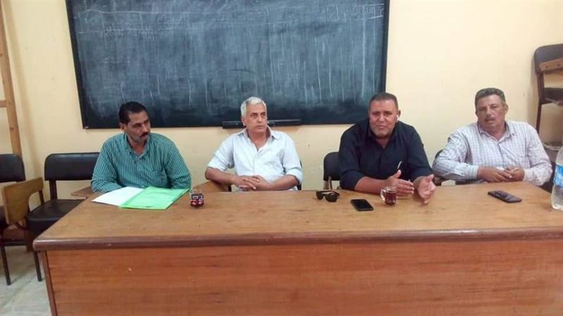 عيش الغراب وتربية