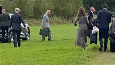 طائرة مروحية تقل الأمير تشارلز وزوجته كاميلا.. وتحركات متسارعة للعائلة المالكة