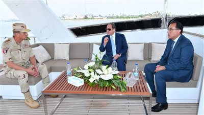 5 صور توثق تدشين الرئيس السيسي للوحدات البحرية الجديدة بهيئة قناة السويس