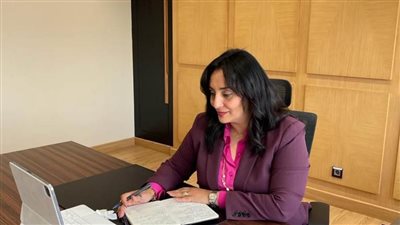 غادة شلبي تجتمع مع منظمي الرحلات بفرنسا