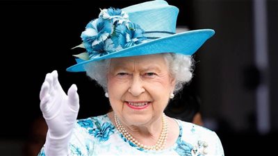 رئاسة الجمهورية: الملكة 