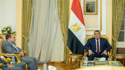 وزير الدولة للإنتاج الحربي يبحث مع سفير مصر بكينيا سبل تعزيز محاور التعاون الثنائي بين الجانبين