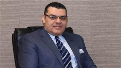 سفير مصر ببيروت يبحث مع رئيس مجلس النواب اللبناني العلاقات الثنائية