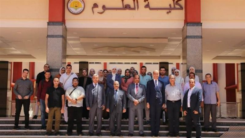 لجنة قطاع العلوم