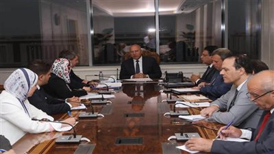 وزير النقل يبحث مع وفد البنك الأوروبي للاستثمار المشروعات المشتركة