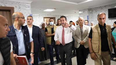 وزير الصحة يتفقد مستشفى البنك الأهلي.. ويؤكد: 