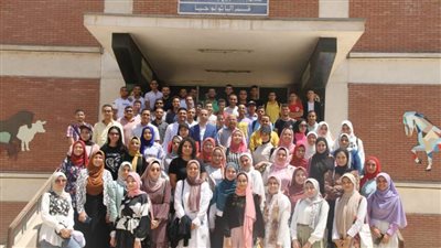 طلاب من أجل مصر بجامعة سوهاج تنظم زيارة علمية لكلية الطب البيطري بأسيوط 