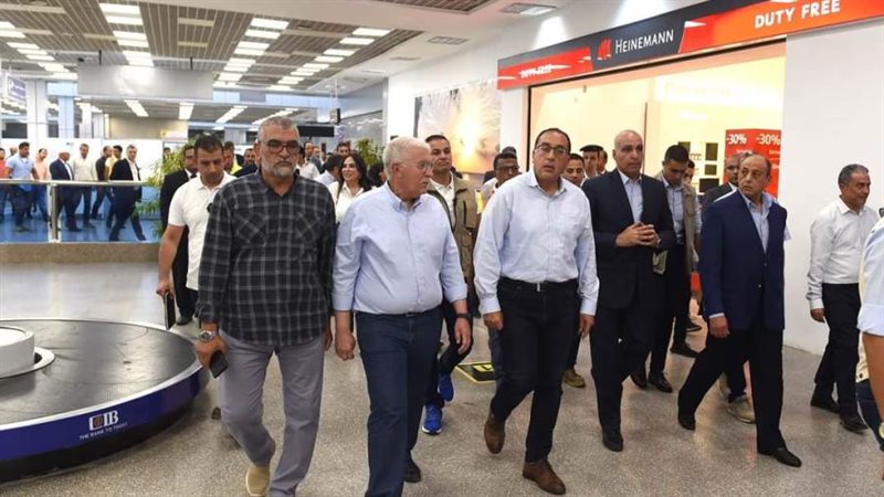 رئيس الوزراء يتفقد