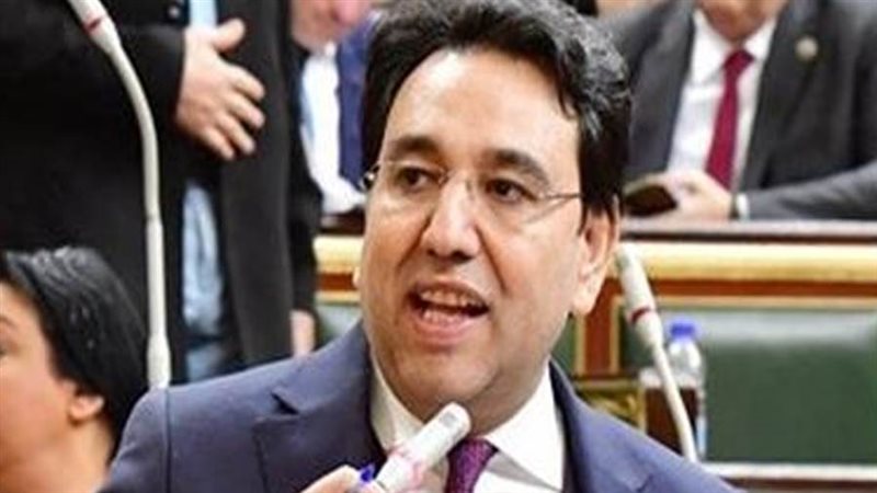 الدكتور أيمن محسب