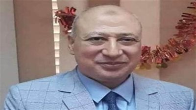 رئيس مصلحة الضرائب يتعهد بحل جميع العقبات التي تواجه رجال الأعمال بالإسكندرية