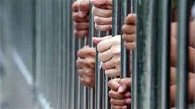 ضبط 3 أشخاص لقيامهم بابتزاز السيدات عبر مواقع التواصل الاجتماعي