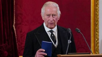 الملك تشارلز الثالث يتعهد أمام البرلمان بالسير على خطى والدته في الحفاظ على مبادئ الحكم الدستوري