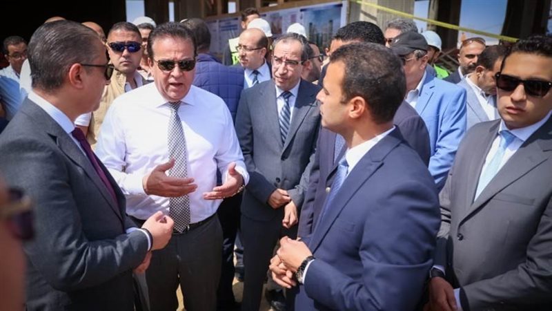 زيارة وزير الصحة