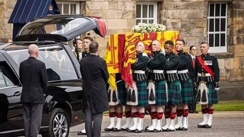 نعش الملكة إليزابيث