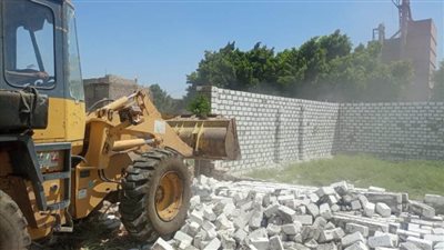 إزالة 23 حالة تعد بالبناء على الأراضي الزراعية وأملاك الدولة بمراكز المنيا