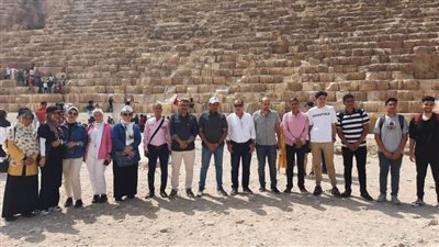 السياحة والآثار تنظم رحلات سياحية لأوائل الثانوية العامة 