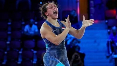 سمر حمزة على موعد مع التاريخ في بطولة العالم للمصارعة