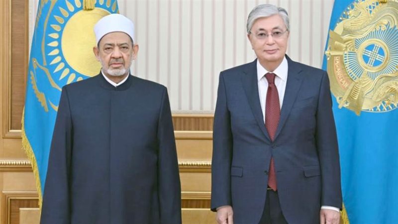 الإمام الأكبر يلتقي