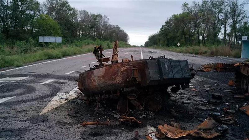 دبابة روسية محطمة