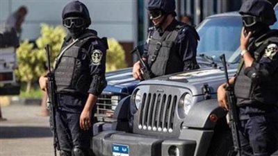 كشف ملابسات استغاثة فتاة عبر بث مباشر من محاولة أشخاص اقتحام منزلها ووفاة والدها