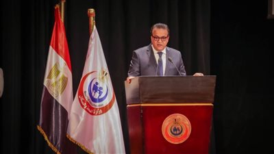 وزير الصحة يشهد حفل تخريج دفعتين من خريجي البرامج التدريبية 