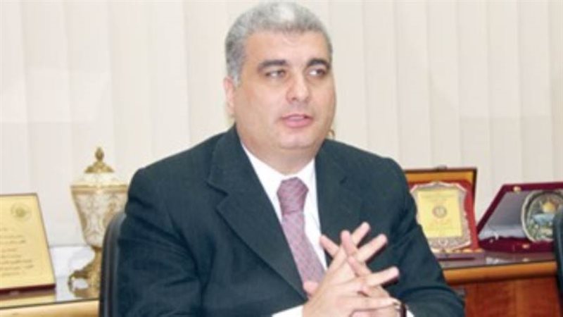 الدكتور حسام علام