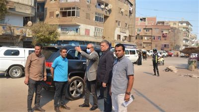 محافظ القليوبية يستمع لشكاوى المواطنين خلال جولته بشبرا الخيمة والخصوص 