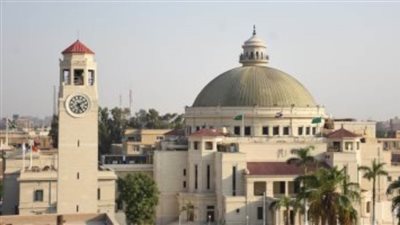 بدء الكشف الطبي على الطلاب الجدد بجامعة القاهرة