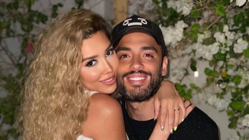 رامي جمال و زوجته