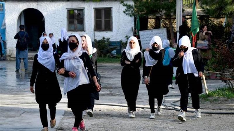 مدارس للفتيات في