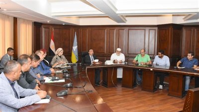محافظ الإسكندرية يناقش آليات تنفيذ مبادرة الإسكندرية 