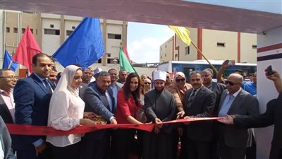 نائب محافظ البحيرة ومستشار رئيس الجمهورية يفتتحان معرض دمنهور الدولي للكتاب