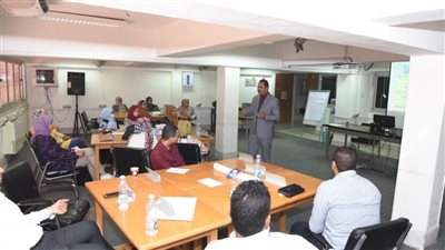 مركز تنمية القدرات بجامعة سوهاج يختتم برنامجه التدريبي عن الطرق والمقترحات البحثية