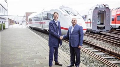 وزير النقل وقيادات سيمنز العالمية في جولة تفقدية للقطارات السريعة في ألمانيا