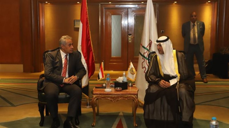 وزير القوى العاملة