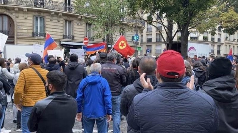 أرمن فرنسيون يعتدون