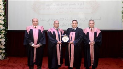 جامعة المنصورة تكرم 73 من علمائها وباحثيها خلال عيد العلم الثالث عشر