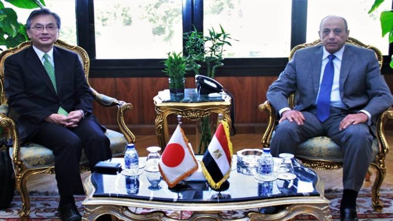 وزير الطيران الفريق